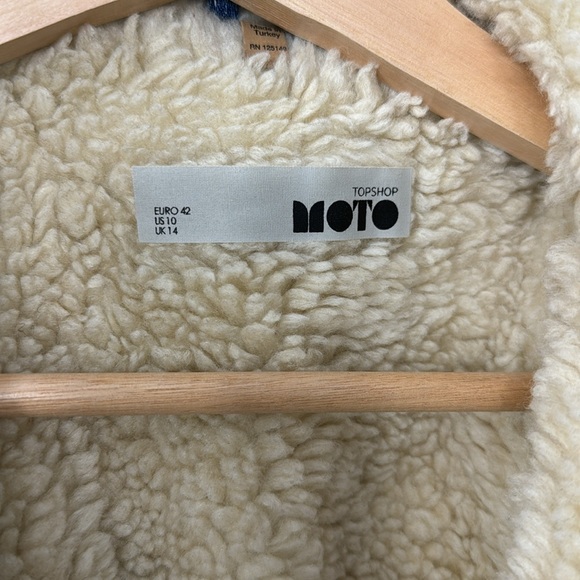 TOPSHOP SHERPA LINED JEAN JACKET - Picture 4 of 5